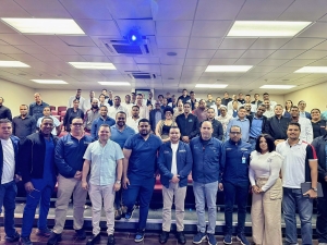 Ney Arias Lora destaca participaci&oacute;n de m&aacute;s de 90 residentes y especialistas ortop&eacute;dicos en encuentro acad&eacute;mico organizado por la Residencia del Hospital Dar&iacute;o Contreras